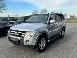 Silber Gebraucht 2008 Mitsubishi Pajero Intense SUV | 11.950 € (Guter Preis)