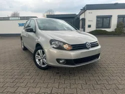 Grau Gebraucht 2011 VW Golf VI Limousine | 3.990 € (Guter Preis)