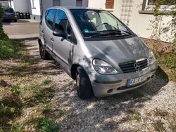 Silber Gebraucht 2001 Mercedes A140 Classic Van / Kleinbus | 1.300 € (Fairer Preis)