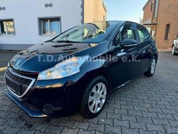 Blau Gebraucht 2014 Peugeot 208 Access Kleinwagen | 4.490 € (Fairer Preis)