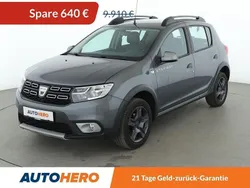 Grau Gebraucht 2017 Dacia Sandero Celebration Kleinwagen | 8.780 € (Fairer Preis)