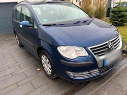 Blau Gebraucht 2007 VW Touran Van / Kleinbus | 2.399 € (Fairer Preis)