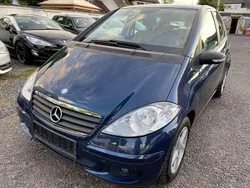 Blau (metallic) Gebraucht 2006 Mercedes A170 Kleinwagen | 3.850 € (Superpreis)
