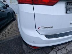 Weiß Gebraucht 2014 Ford Grand C-Max Titanium Van / Kleinbus | 6.999 € (Fairer Preis)