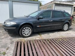 Grau Gebraucht 2001 Renault Laguna II Kombi | 799 € (Superpreis)