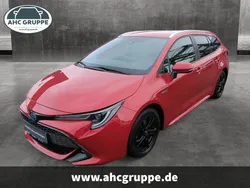 Rot Gebraucht 2021 Toyota Corolla Team Kombi | 25.990 € (Etwas zu teuer)