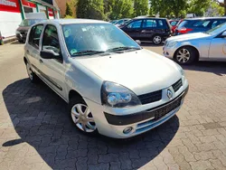 Grau Gebraucht 2003 Renault Clio II Dynamique Limousine | 3.290 € (Fairer Preis)