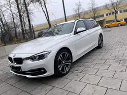 Weiß Gebraucht 2018 BMW 320 Sport Line Kombi | 20.700 € (Fairer Preis)