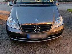 Grau Gebraucht 2009 Mercedes A160 Van / Kleinbus | 1.950 € (Guter Preis)