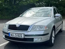 Grau Gebraucht 2007 Skoda Octavia Classic Kombi | 2.080 € (Guter Preis)