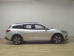 Silber Gebraucht 2023 Ford Focus Active Limousine | 14.480 € (Guter Preis)