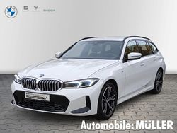 Weiss Gebraucht 2025 BMW 320 M Sport Kombi | 52.850 €