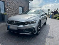 Silber Gebraucht 2020 VW Passat GTE Kombi | 24.444 € (Fairer Preis)
