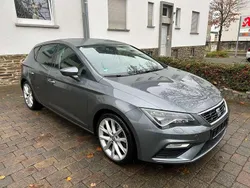 Grau Gebraucht 2017 Seat Leon FR Limousine | 10.500 € (Fairer Preis)