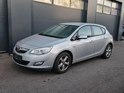 Silber Gebraucht 2010 Opel Astra Edition Limousine | 2.950 € (Guter Preis)
