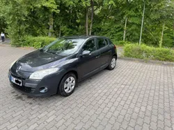 Schwarz Gebraucht 2009 Renault Mégane III Expression Limousine | 3.900 € (Guter Preis)