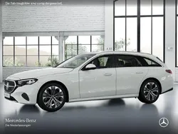 Polarweiß Gebraucht 2024 Mercedes E220 Avantgarde Kombi | 43.590 € (Superpreis)