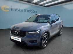 Grau Gebraucht 2022 Volvo XC40 R-Design SUV | 30.799 € (Fairer Preis)