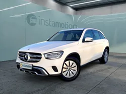 Weiß Gebraucht 2020 Mercedes GLC200 SUV | 42.700 € (Etwas zu teuer)