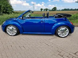 Blau Gebraucht 2010 VW Beetle Cabrio | 6.900 €