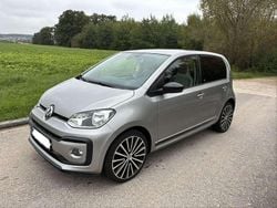 Grau Gebraucht 2017 VW up! Beats Kleinwagen | 9.750 € (Fairer Preis)
