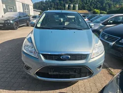 Grau Gebraucht 2009 Ford Focus Ghia Limousine | 1.900 € (Guter Preis)