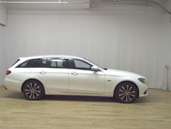 Weiss Gebraucht 2019 Mercedes E300 Avantgarde Kombi | 19.480 € (Fairer Preis)