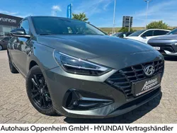 Grau Gebraucht 2022 Hyundai i30 Edition 30+ Limousine | 19.749 € (Fairer Preis)