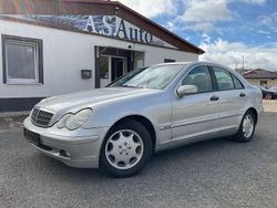 Grau Gebraucht 2001 Mercedes C200 Limousine | 2.499 € (Guter Preis)