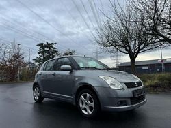 Grau Gebraucht 2006 Suzuki Swift Comfort Limousine | 2.490 € (Fairer Preis)
