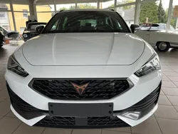 Weiß Gebraucht 2023 Cupra Leon Kombi | 29.500 € (Guter Preis)