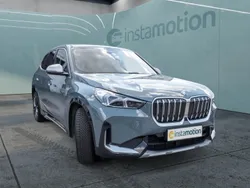 Grün Gebraucht 2023 BMW iX1 Sport Line SUV | 40.650 € (Guter Preis)