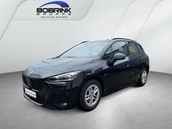 Schwarz Gebraucht 2024 BMW 218 Active Tourer M Sport Van / Kleinbus | 34.490 € (Fairer Preis)