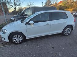 Weiß Gebraucht 2012 VW Golf VII Limousine | 10.600 €