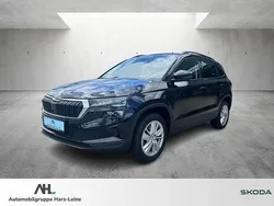 Schwarz Gebraucht 2024 Skoda Karoq Selection SUV | 32.990 € (Fairer Preis)