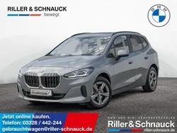 Grau Gebraucht 2023 BMW 220 Active Tourer Van / Kleinbus | 26.950 € (Guter Preis)