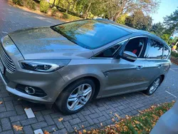 Gold Gebraucht 2016 Ford S-MAX S Van / Kleinbus | 13.500 € (Fairer Preis)