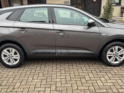 Grau Gebraucht 2021 Opel Grandland X SUV | 17.790 € (Guter Preis)