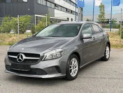 Grau Gebraucht 2015 Mercedes A180 Limousine | 14.490 € (Fairer Preis)