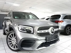Grau Gebraucht 2022 Mercedes GLB220 AMG SUV | 36.950 € (Fairer Preis)