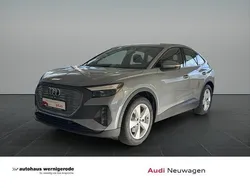 Kieselgrau Gebraucht 2022 Audi Q4 Sportback e-tron Basis SUV | 28.440 € (Superpreis)