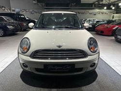 Weiß Gebraucht 2009 Mini Cooper Kleinwagen | 5.949 € (Etwas zu teuer)