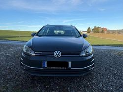 Grau Gebraucht 2019 VW Golf VII Comfortline Kombi | 10.990 € (Superpreis)