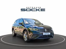 Deep black perleffekt Gebraucht 2024 VW Tiguan Allspace Move SUV | 41.985 € (Etwas zu teuer)