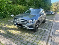 Grau Gebraucht 2017 Mercedes GLC250 SUV | 24.200 € (Fairer Preis)