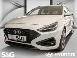 Weiss Neu 2025 Hyundai i30 Kombi | 20.780 €