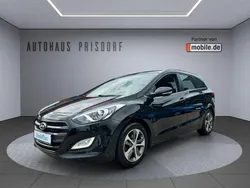 Phantom black / mic Gebraucht 2017 Hyundai i30 Trend Kombi | 9.450 € (Etwas zu teuer)
