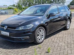 Schwarz Gebraucht 2018 VW Golf VII Comfortline Kombi | 16.290 € (Fairer Preis)