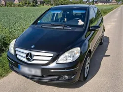 Schwarz Gebraucht 2006 Mercedes B200 Van / Kleinbus | 3.450 €