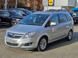 Silber Gebraucht 2015 Opel Zafira Family Van / Kleinbus | 9.900 € (Teuer)